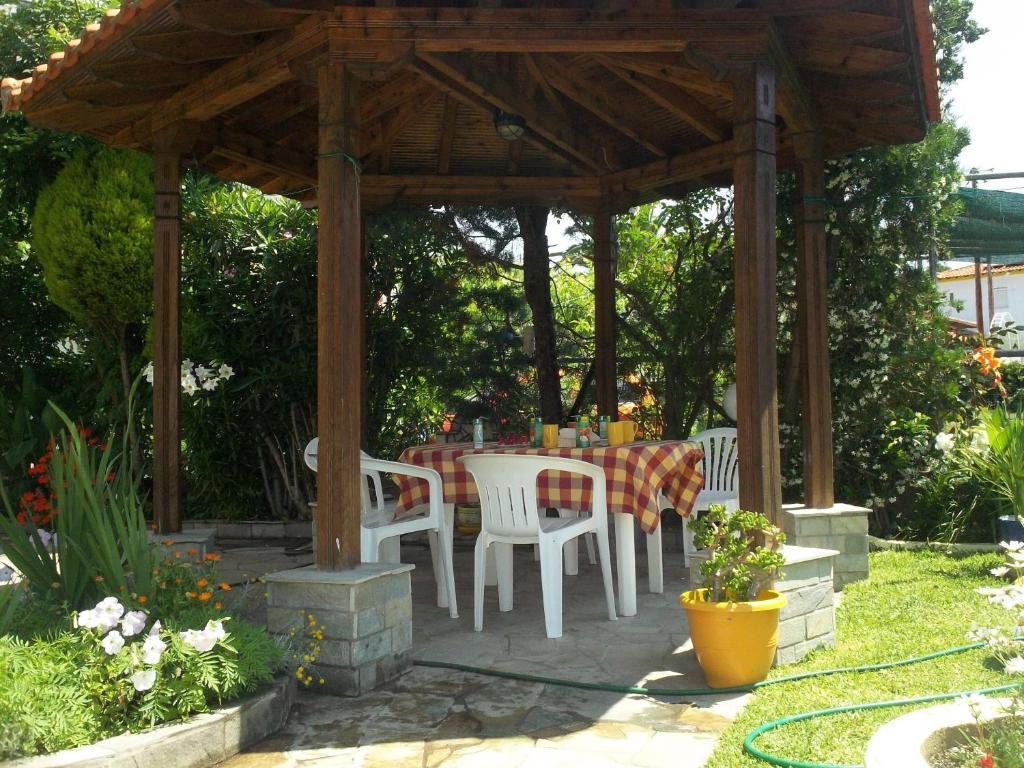 Fotini'S Studios 1 Торони Екстериор снимка